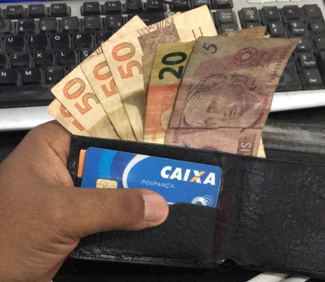 Salário mínimo pode chegar a R$ 1.521 em 2025