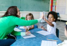 Edital oferece 400 bolsas para professores coordenarem Clubes de Ciências na rede estadual Prefeitura abre vagas para professor e coordenador pedagógico