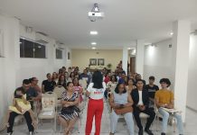 Professores aprovados em concurso tomam posse em evento realizado pelo NTE14, em Itaberaba